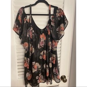 4x Cold Shoulder Torrid Top